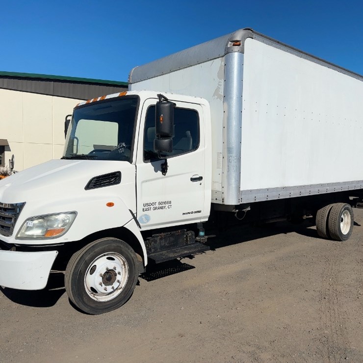 2009 HINO 185