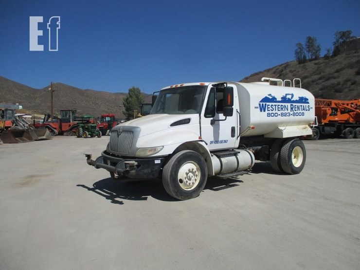 2013-international-durastar-4300-image-1