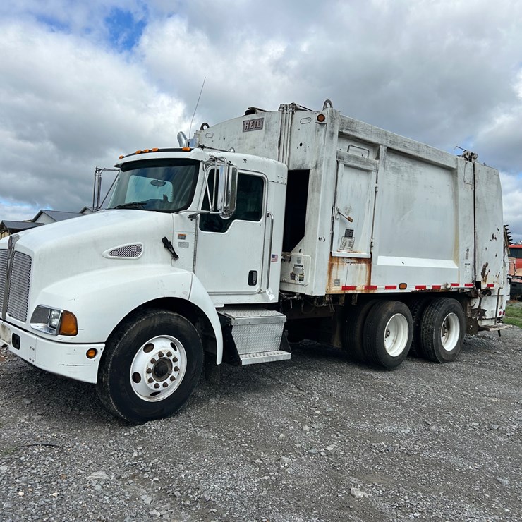 2007 KENWORTH T300