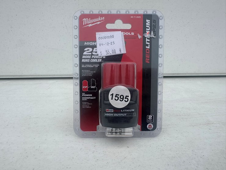 #1595-•-milwaukee-m12-high-output-cp2.5-battery-image-1