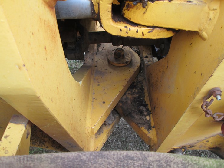 volvo-g720b-image-24