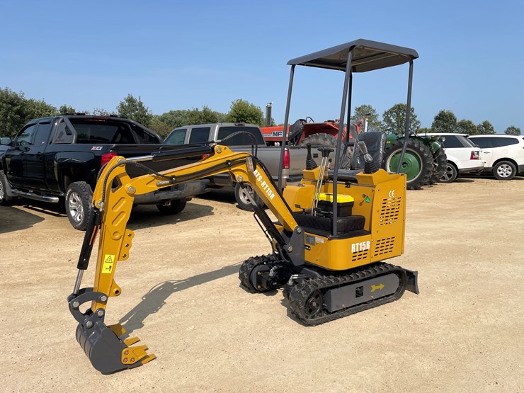 #213-•-new-rt15r-mini-excavator-image-1