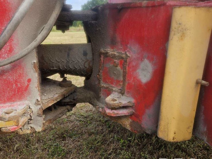 2003-massey-ferguson-loader-(pz13920,-unit-112913)-image-15