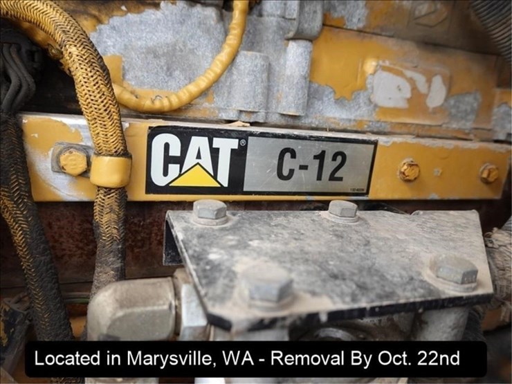 2001-peterbilt-357-image-11
