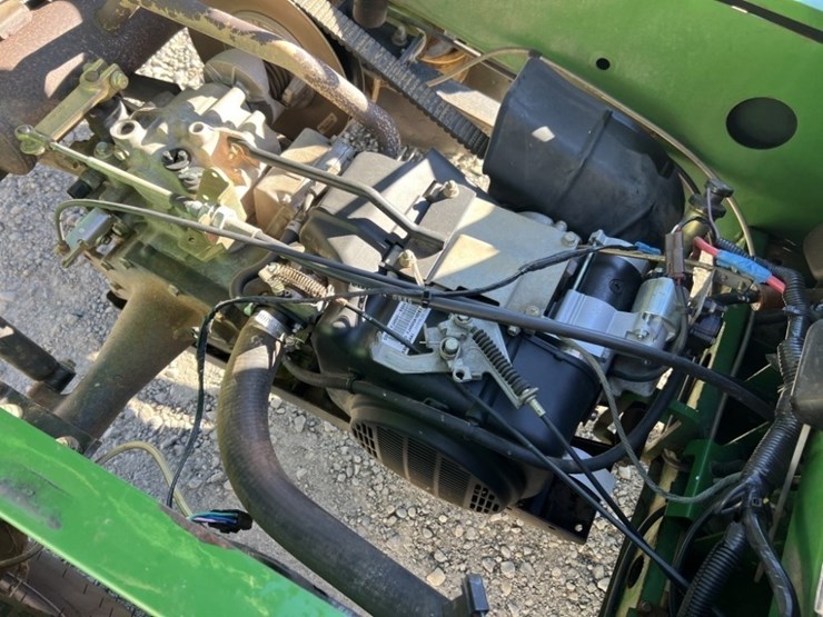 john-deere-gator-tx-image-15