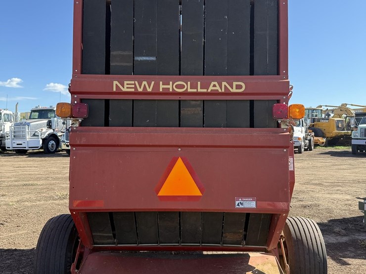 new-holland-688-image-10