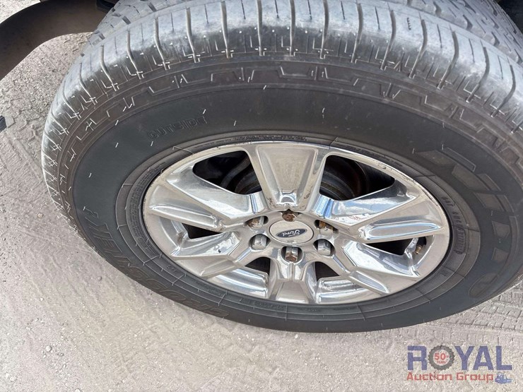 2017-ford-f150-image-23