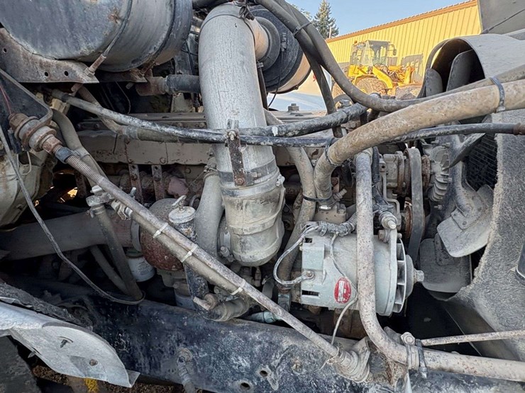 1989-international-8300-water-truck,-cummins-350,-10-speed,-tandem-axle,-246”-wb,-lopro-22.5-on-stee-image-34