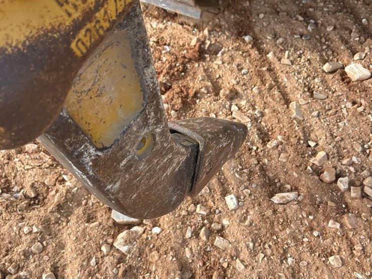 2018-caterpillar-d6n-xl-image-30