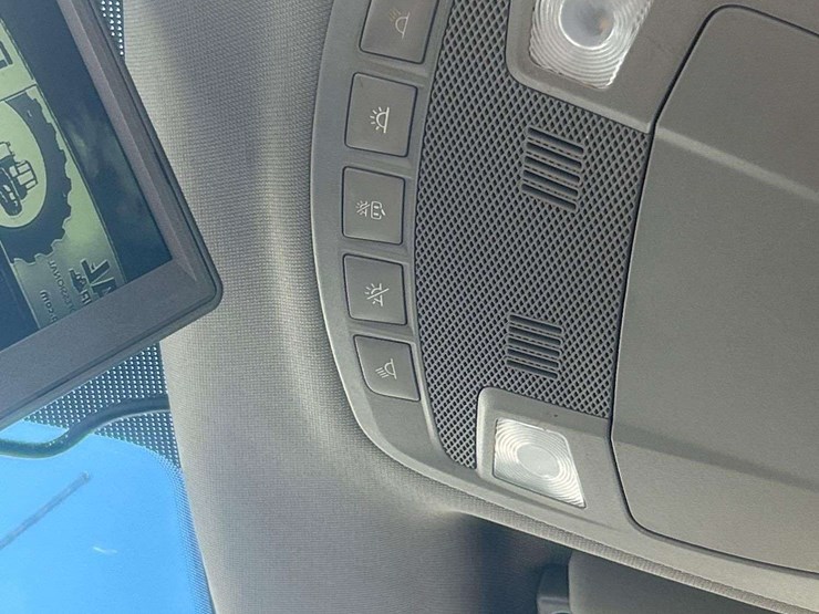 2019-ford-f550-image-18