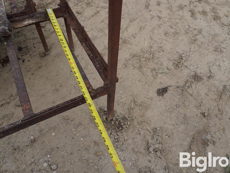 raised-calf-crates-image-10