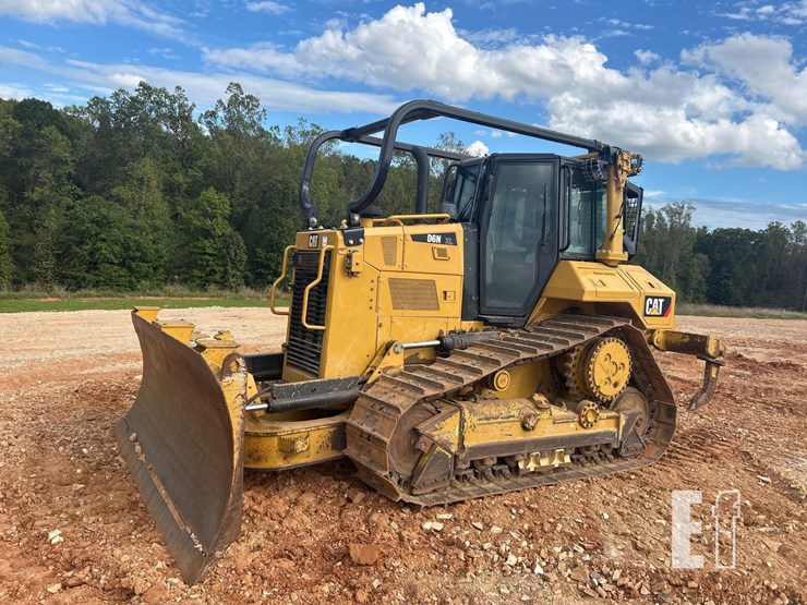 2018-caterpillar-d6n-xl-image-1
