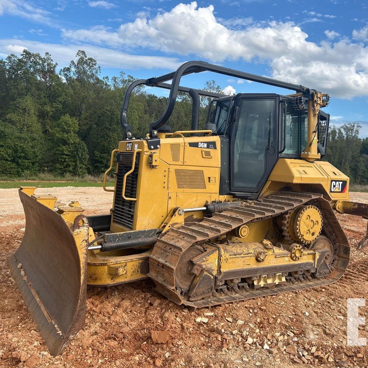2018 CATERPILLAR D6N XL
