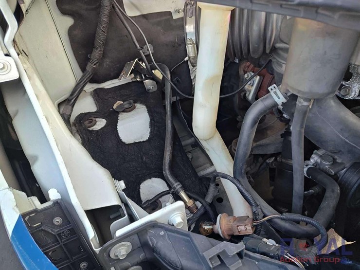 2017-ford-transit-image-37