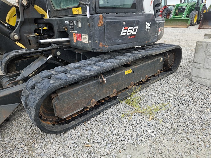 2022-bobcat-e60-image-14
