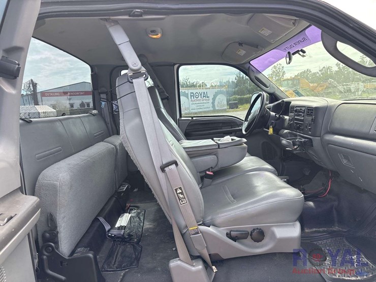 2004-ford-f250-image-29