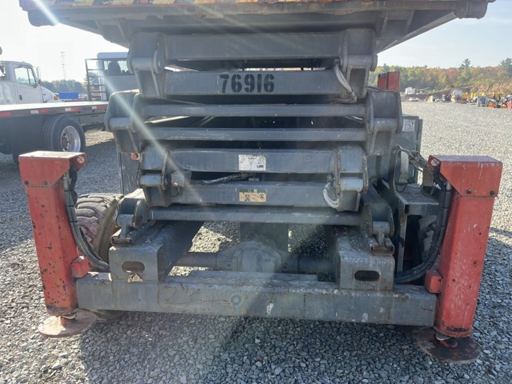2011-skyjack-sj8841rt-image-40