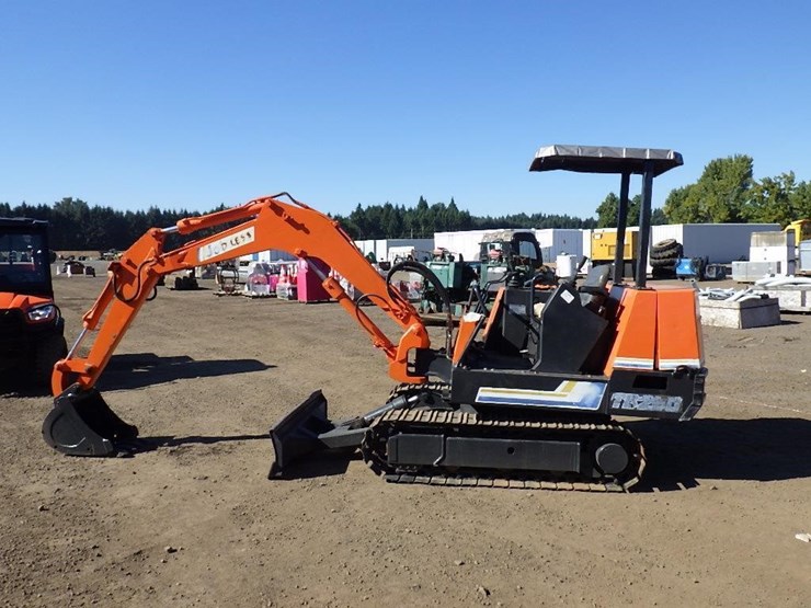 takeuchi-tb260-image-7