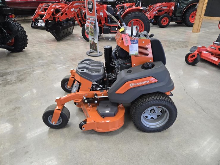 #1786-•-2023-husqvarna-v548-stand-up-lawn-mower-image-2