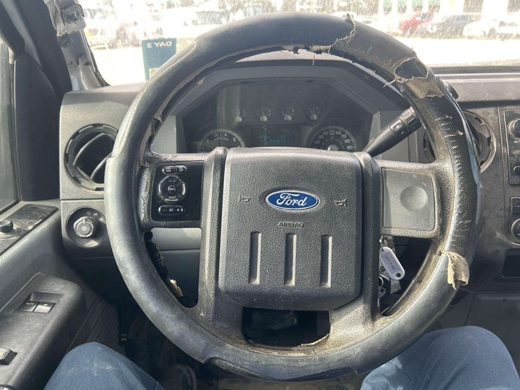 2011-ford-f250-image-13