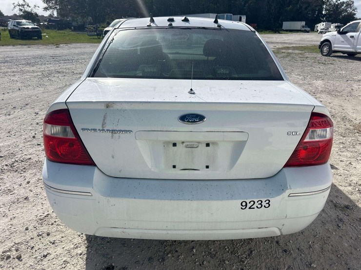2007-ford-five-hundred-sel-sedan-image-23