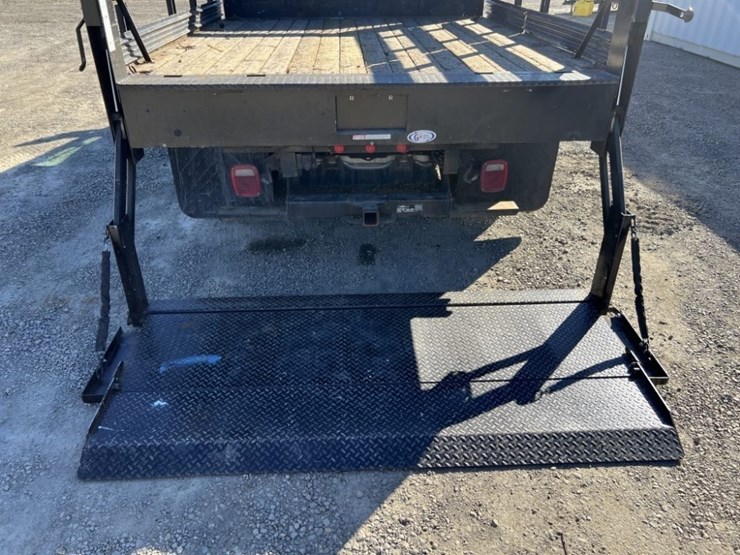 2012-ford-f350-image-24
