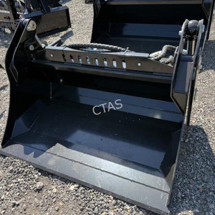 #107 • Skid Steer 4 in 1 Bucket - 39"