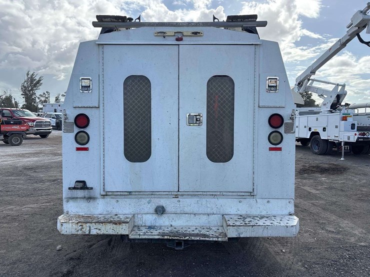 2005-ford-e250-image-21