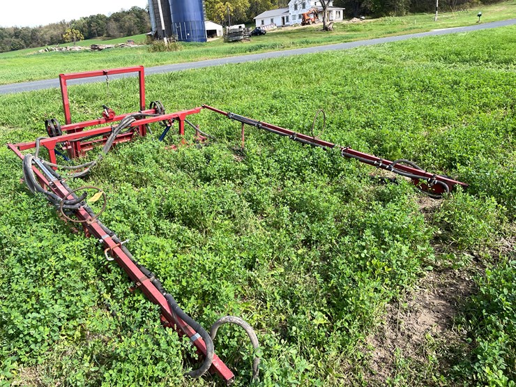 #4450-•-tine-ride-boom-sprayer-image-2