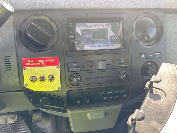 2011-ford-f350-image-11