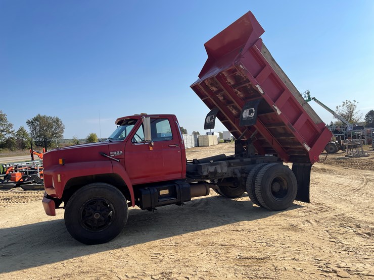 ford-f800-image-86