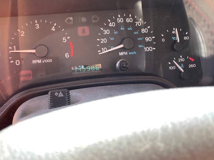 2000-jeep-wrangler-sport-image-69