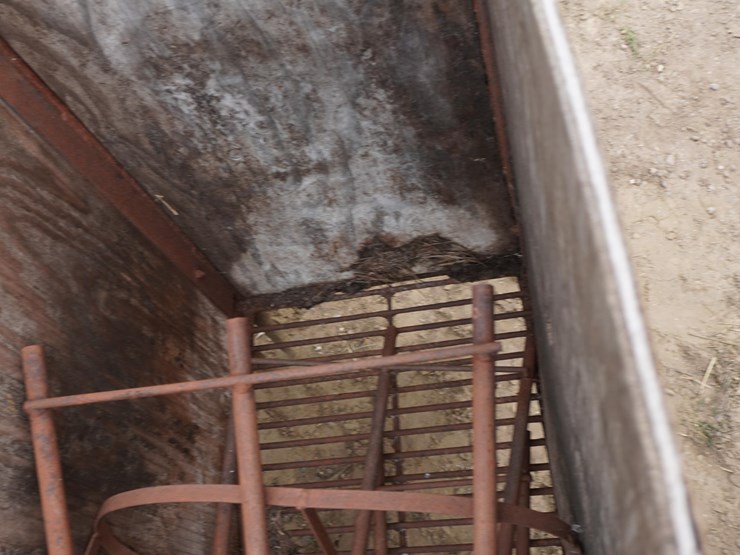 raised-calf-crates-image-16