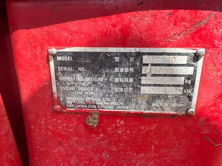 takeuchi-tb240-image-26