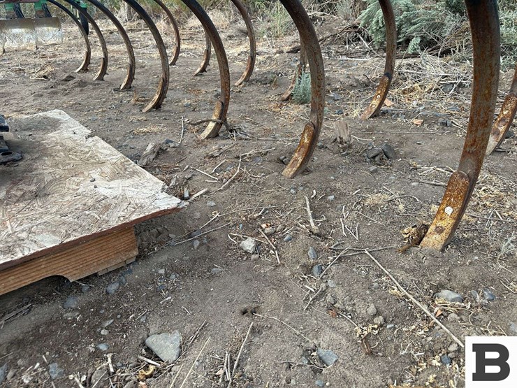 custom-152"-chisel-plow-image-11