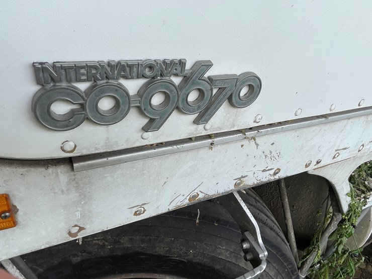 #4485-•-1981-international-cof-9670-grain-truck-(no-title)-image-10