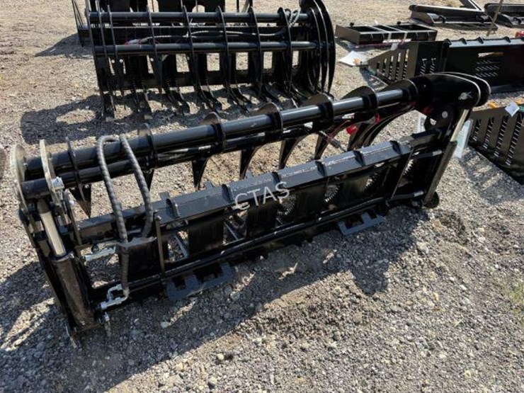 #125-•-skid-steer-curved-grapple---72"-image-2