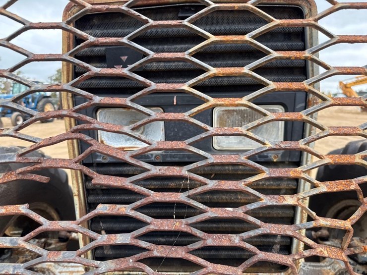 massey-ferguson-398-image-16