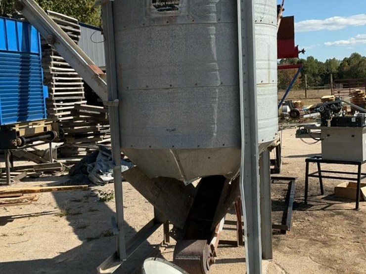 #169-•-big-husky-bin-with-cyclone-image-3