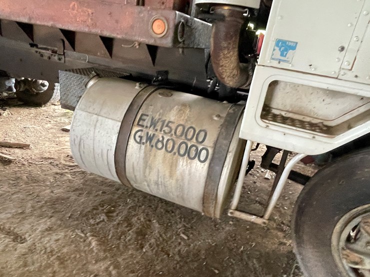 #4485-•-1981-international-cof-9670-grain-truck-(no-title)-image-13