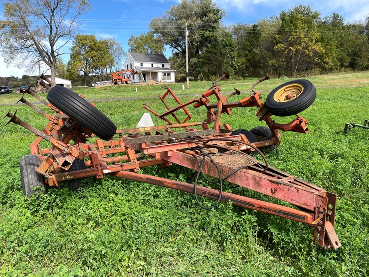 #4467-•-fox-brady-18'-digger-image-3