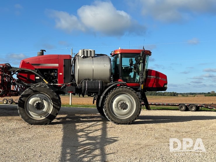 2011-case-ih-patriot-4420-image-7