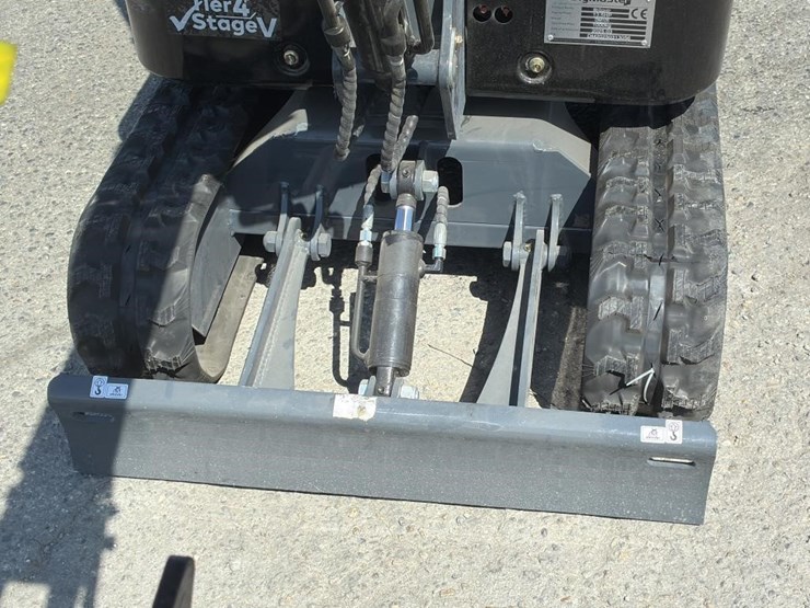 2025-dig-master-dm105-excavator-image-5