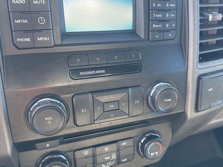 2018-ford-f350-xl-image-27
