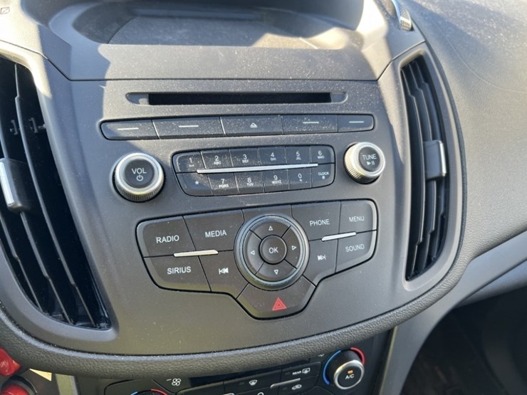 2017-ford-escape-image-31