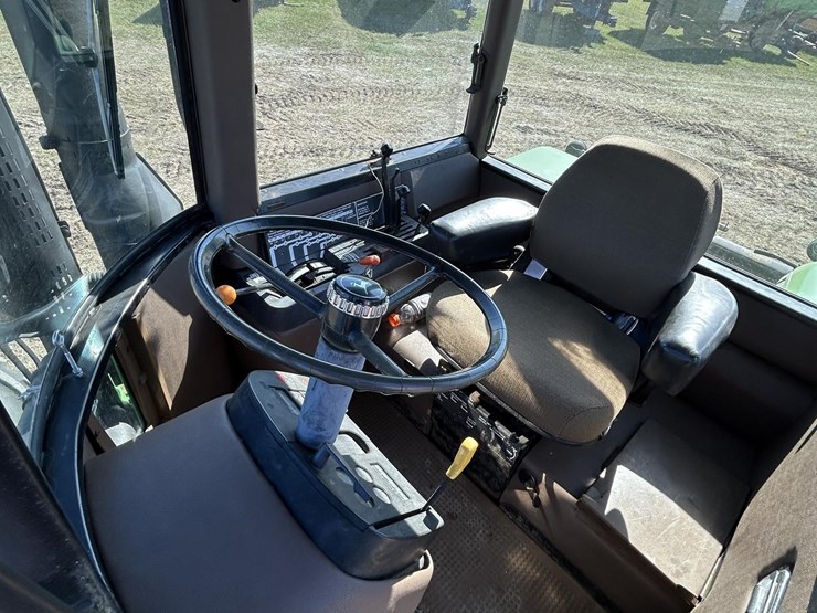john-deere-8450-image-58