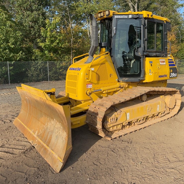 2023 KOMATSU D39EX-24