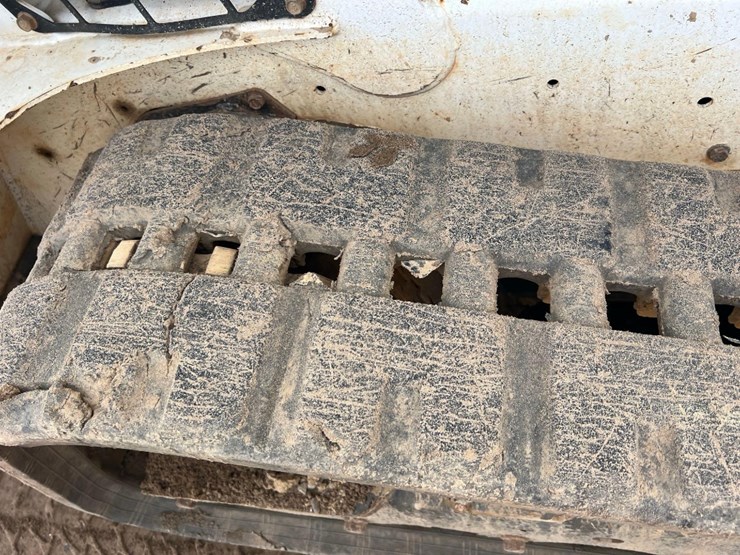 2022-bobcat-t595-image-15