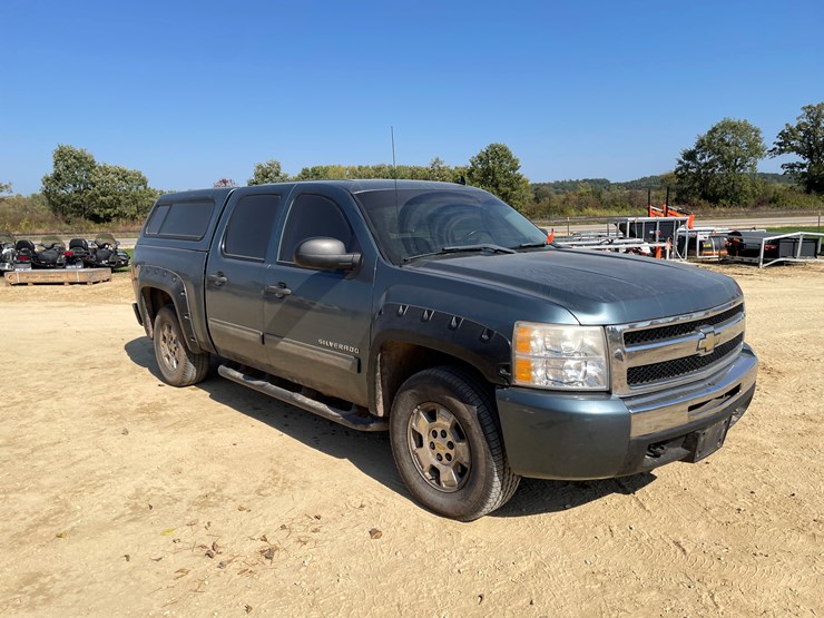 2010-chevrolet-silverado-1500-image-3