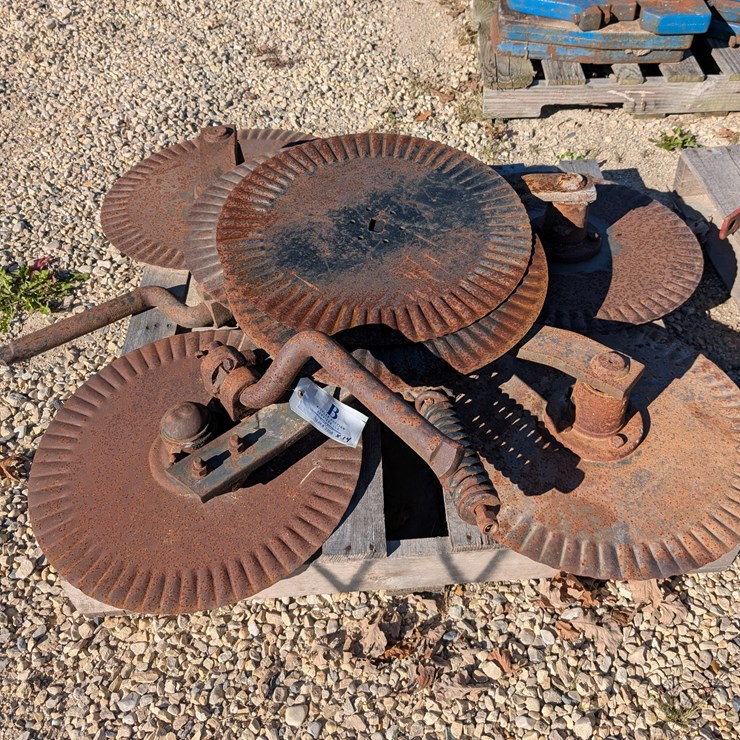 #3358 • International Plow Coulters, Discs